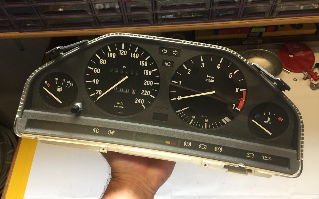 BMW E30 3-Series Cluster Speedometer Speedo Motometer 240kph 325i 320i ...