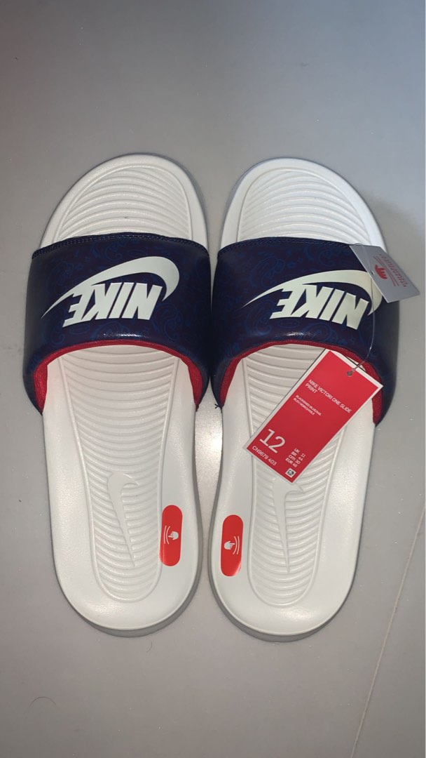 BNWT Nike Slides Men s Fashion Footwear Flipflops and Slides on
