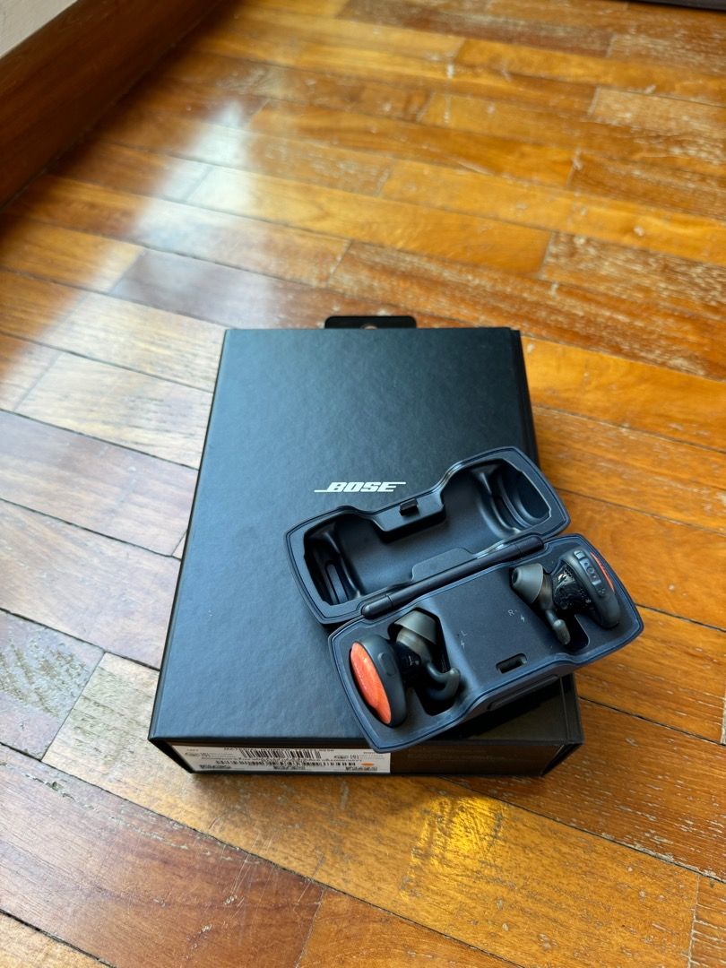 Bose soundsport hotsell free unboxing