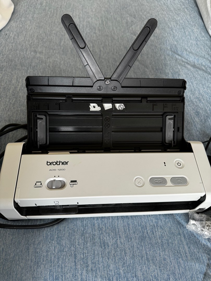 Brother scanner ADS1200 mint condition, Computers & Tech, Printers