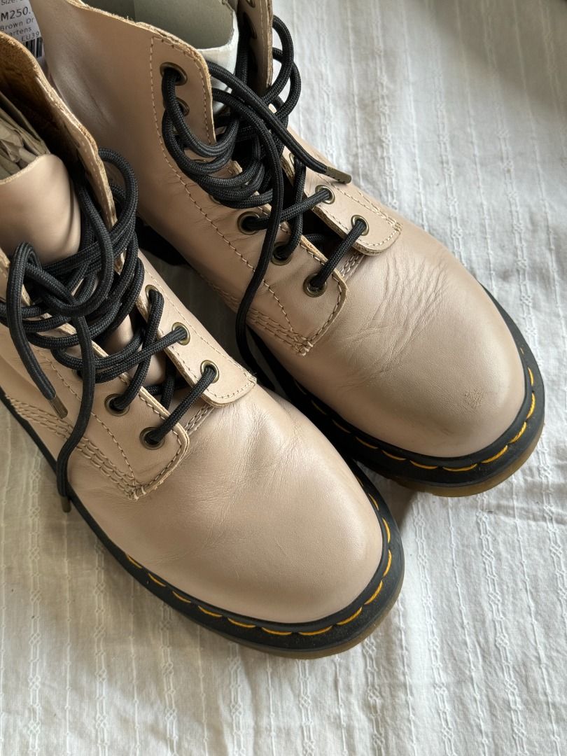 Airwair boots uk hotsell