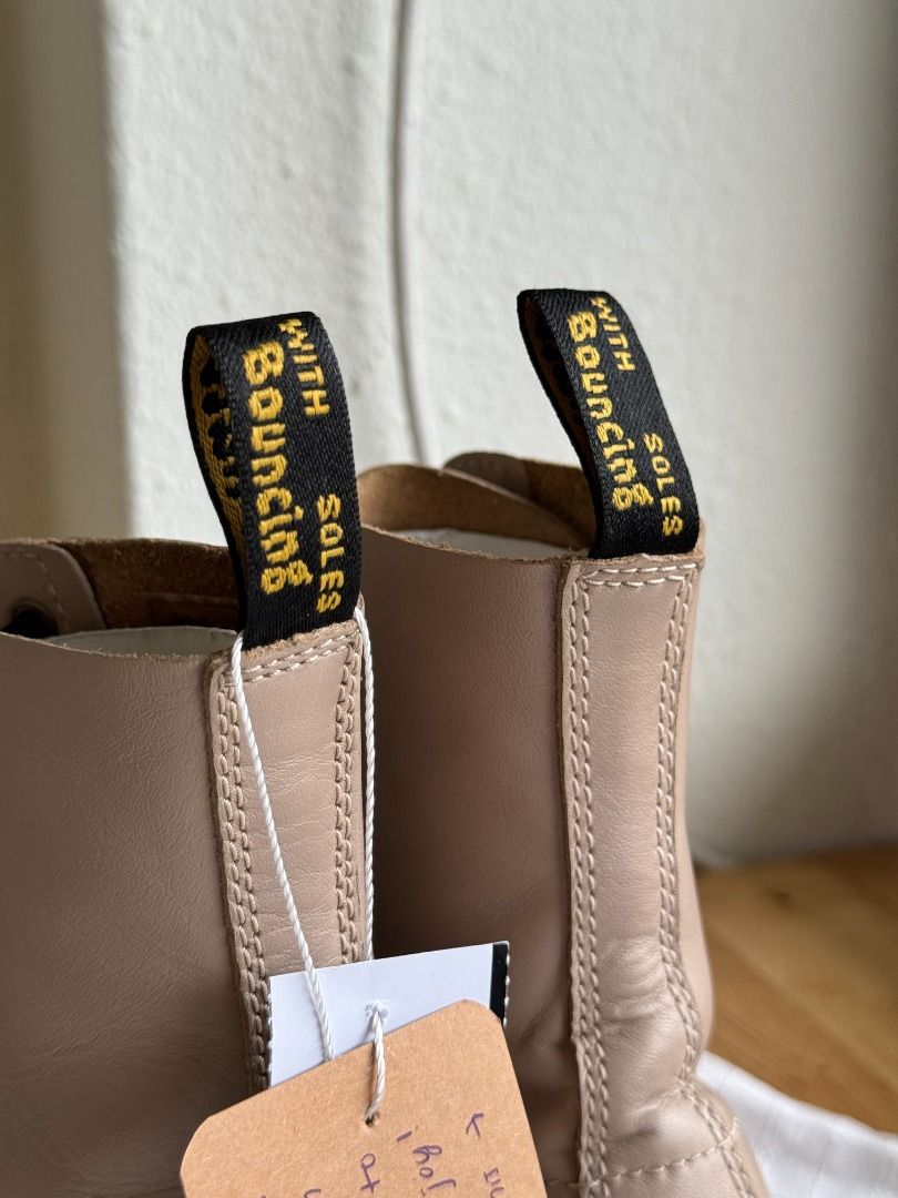 Dr martens pascal hotsell natural