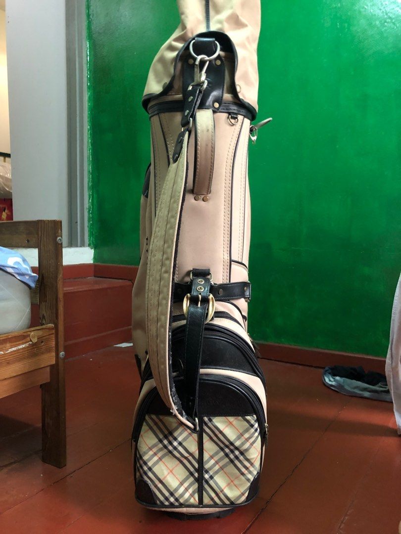 Burberry golf bag deals