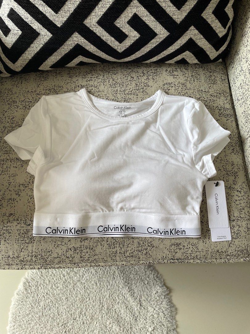Calvin Klein T-Shirt Bralette (LIMITED WORN BY JENNIE), Fesyen Wanita,  Pakaian Wanita, Atasan di Carousell