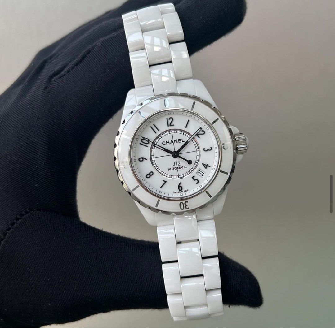 Chanel J12 Classic 38mm Automatic High tech white ceramic Luxury