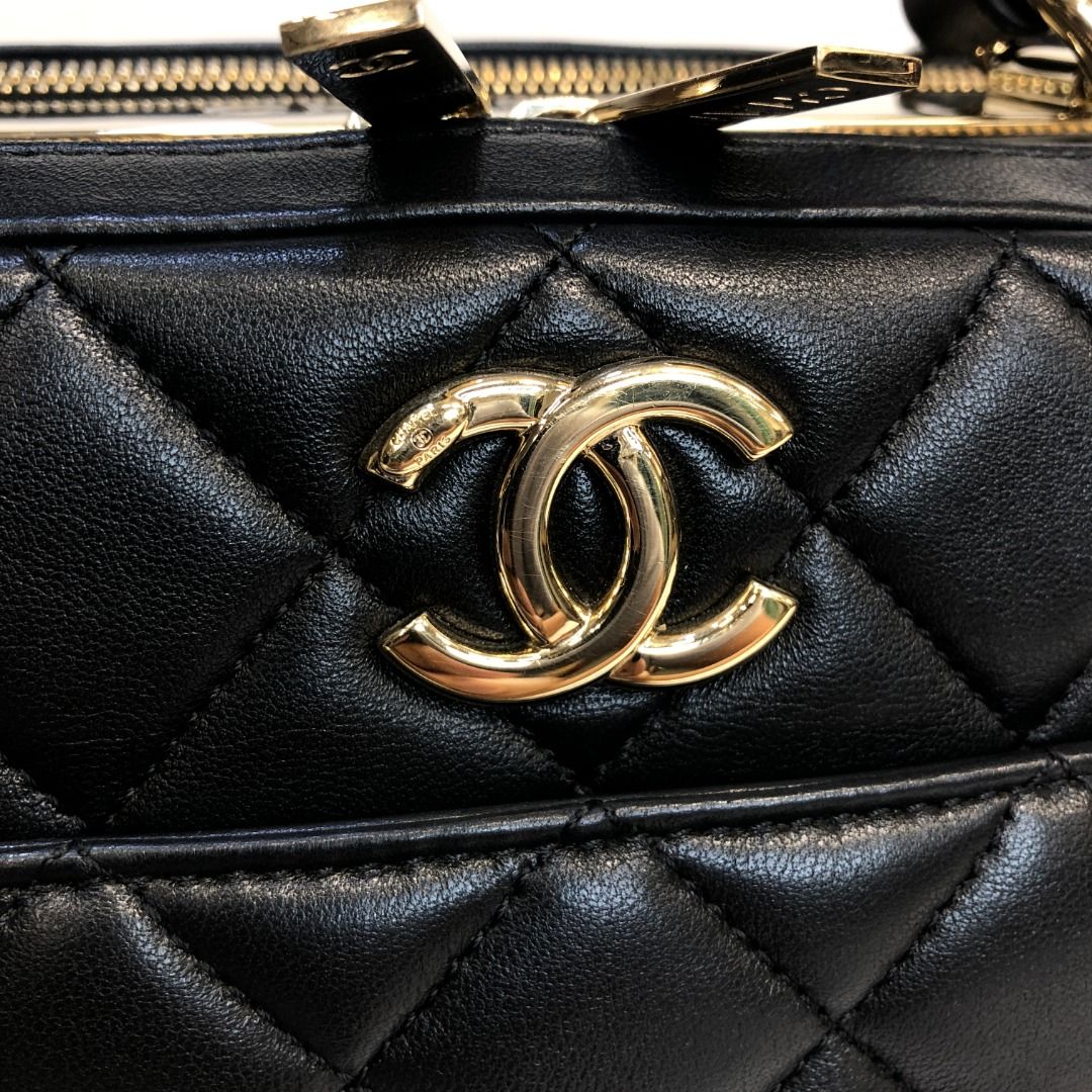 CHANEL TRENDY CC Bowling BAG WHAT FITS, 20P, 20S EARRINGS & O CASE