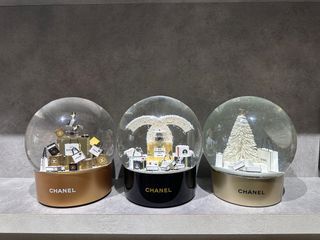 Chanel snow globe glass - THE HOUSE OF WAUW