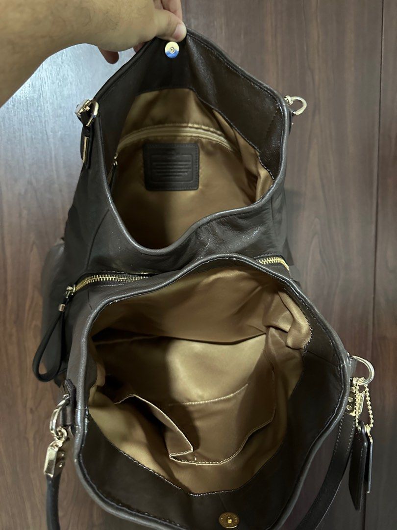 Coach purse sales with 3 compartments