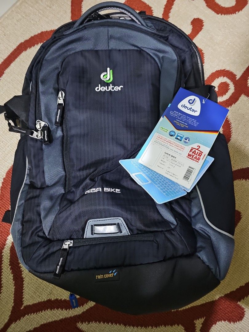 Deuter giga bike laptop bag sales