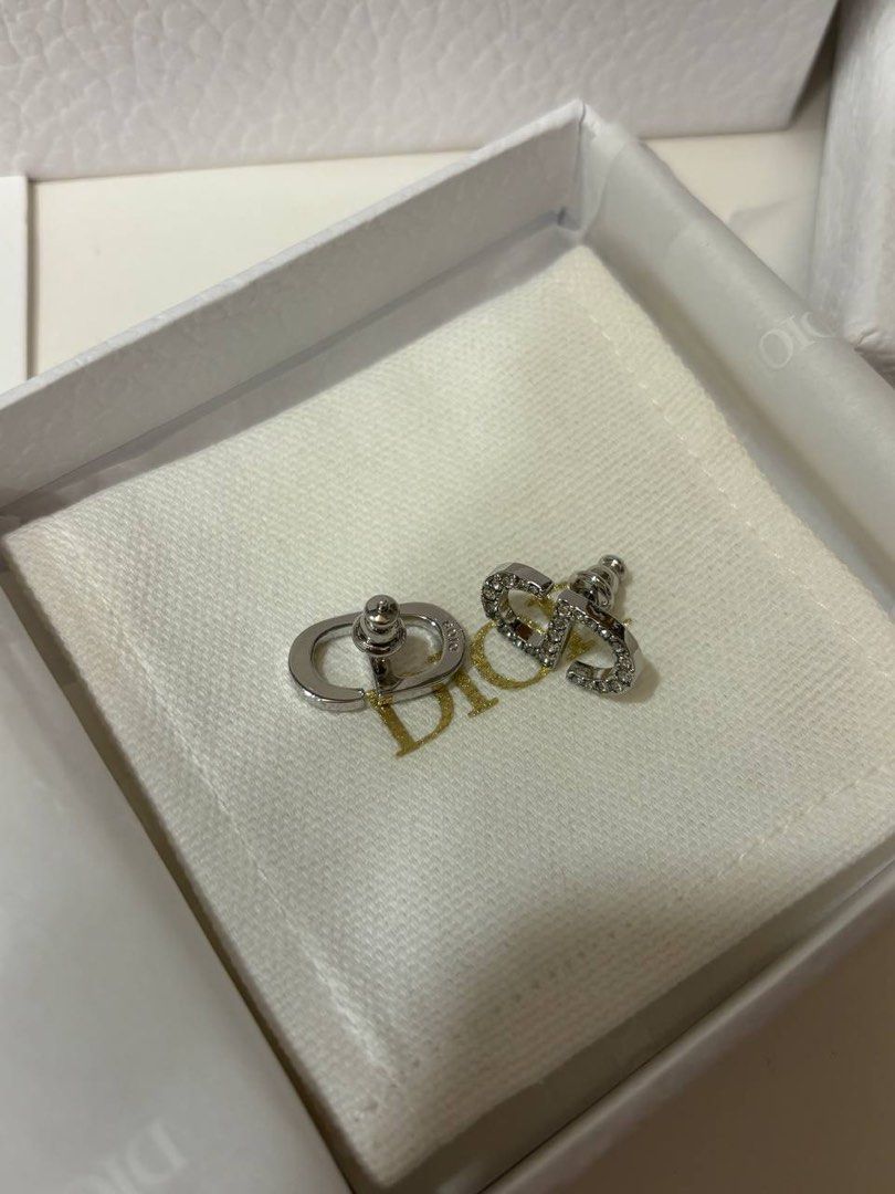 Christian dior earrings price store
