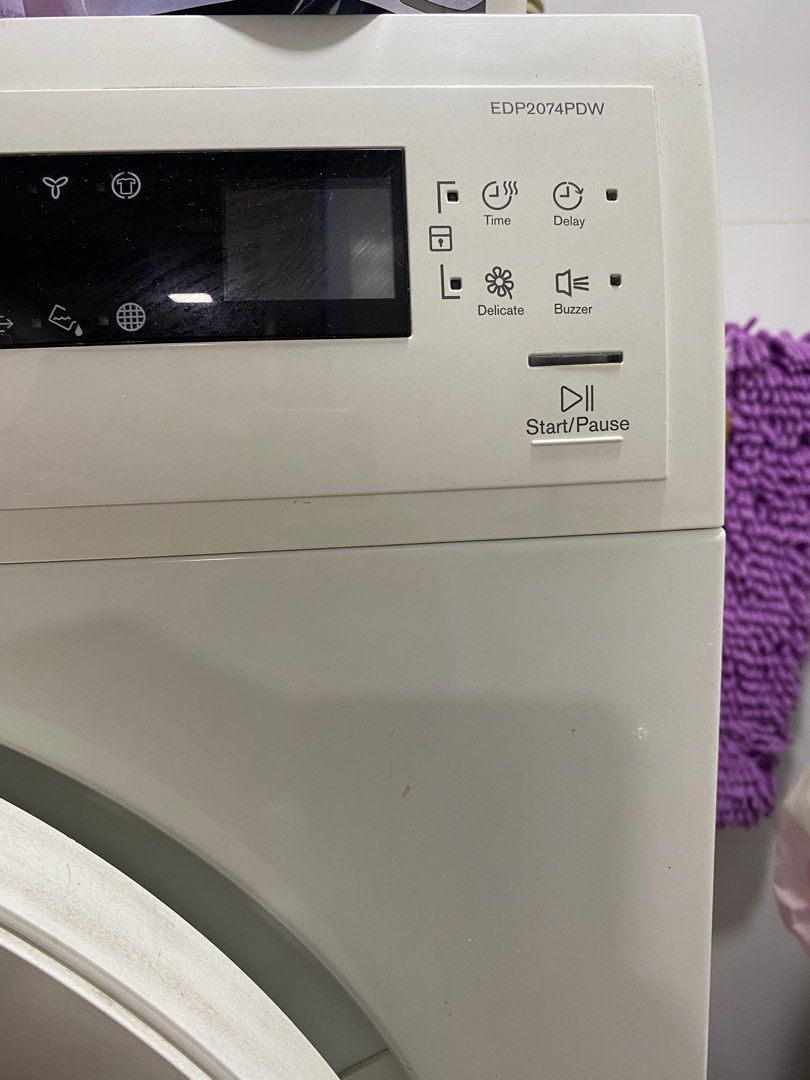 Electrolux Dryer EDP2074PDW, TV & Home Appliances, Washing Machines and