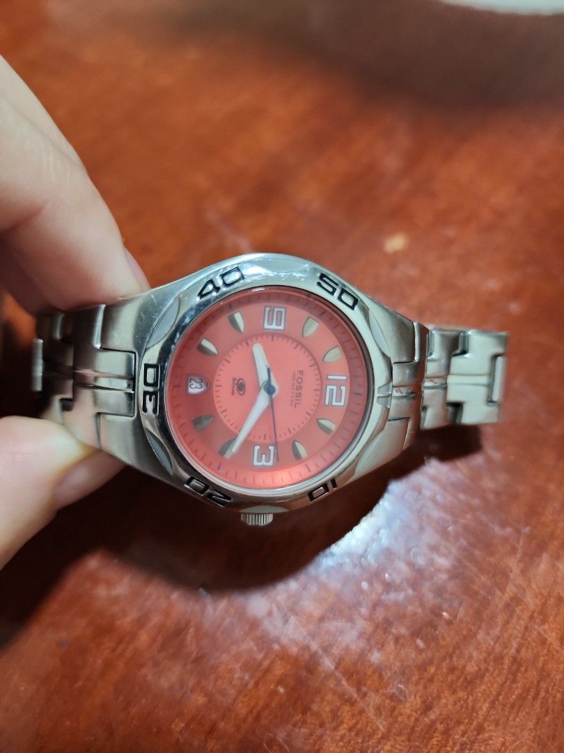 Red fossil clearance watch