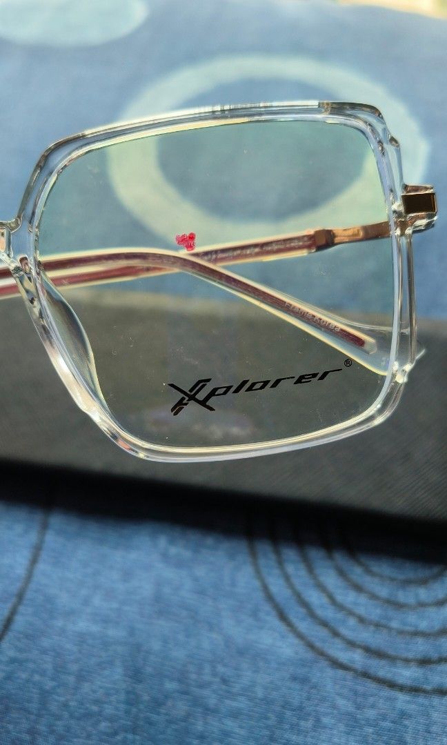 Frames (Category: Sunglasses & Eyewear) located in Kuala Lumpur. Submitted by chunchun_items (Listing ID 1263423563, Image 3). Description: 100% Xplorer frames purchase from shop. don't like the design anymore,even haven't change the glasses..