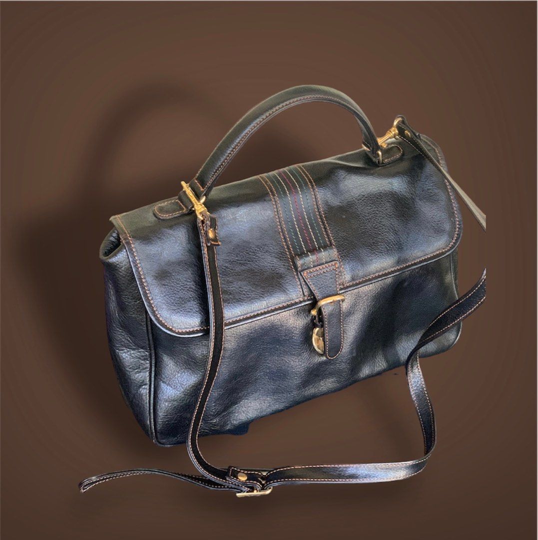 Original Dissona Bag for sale, Women's Fashion, Bags & Wallets, Cross-body  Bags on Carousell