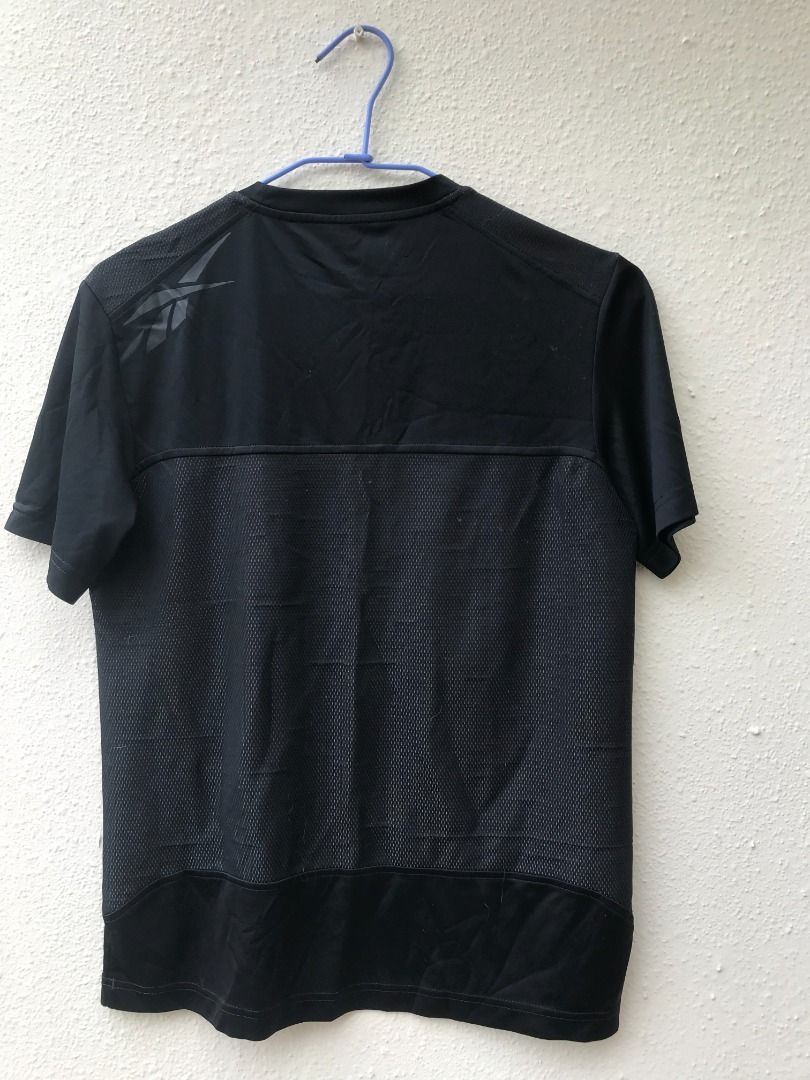Genuine Reebok black T shirt. Size Medium. In good condition