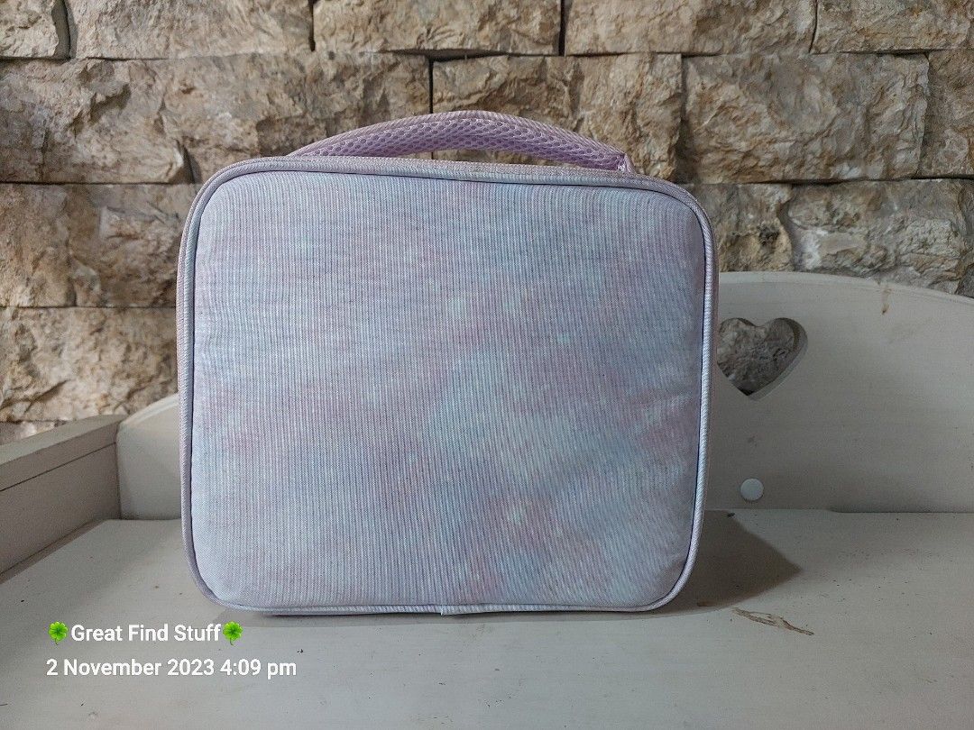[GFS] Anko Lunch Bag Set (Category: Food Organization & Storage) located in Quezon City. Submitted by greatfindstuff (Listing ID 1263461263, Image 2). Description: Wooden Construction Train Set Brand: Anko 📌 Condition / Issues • Never been used • Need wash, due to storage • with small slit at the bottom part of the bag (picture 6) • lunch box and bottle water never been used 📍 Location Novaliches, Quezon City • Lalamove • Grab • Toktok • Self p