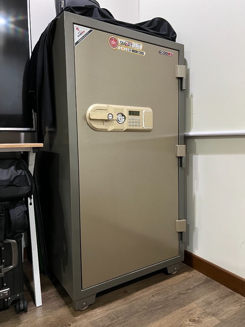 Goodwill Safe Vault GD120, Furniture & Home Living, Security & Locks