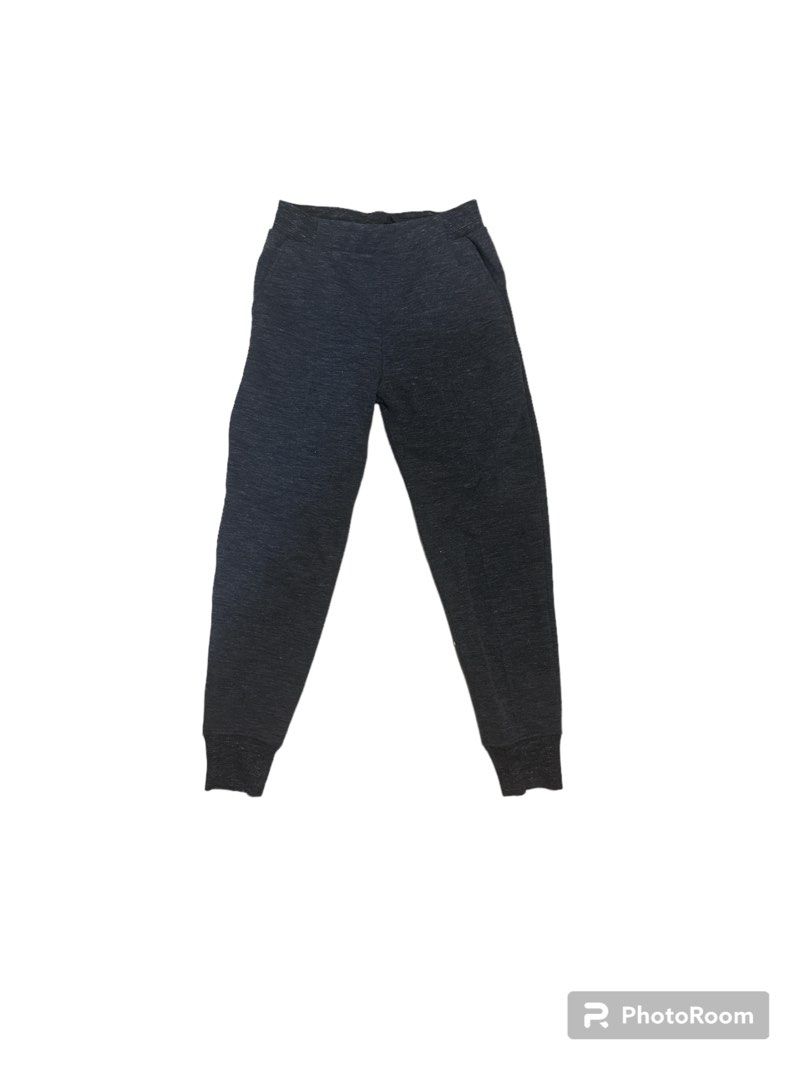 uniqlo grey cinch bottom sweatpants, Women's Fashion, Bottoms, Other  Bottoms on Carousell