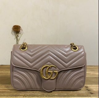 Gucci Marmont Bundle Item free kasut, Women's Fashion, Bags & Wallets,  Shoulder Bags on Carousell