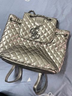 Affordable backpack guess For Sale Bags Wallets Carousell Malaysia