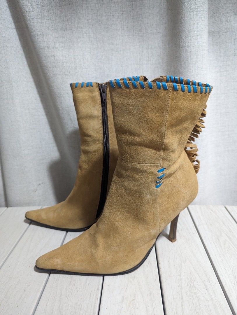 Guy Laroche boots Carousell