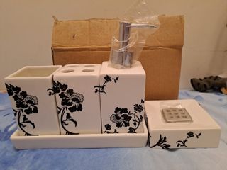 （分類：）位於 。 由 fretzykim 提交（商品編號 1263474448，圖片 1）。簡介： 。