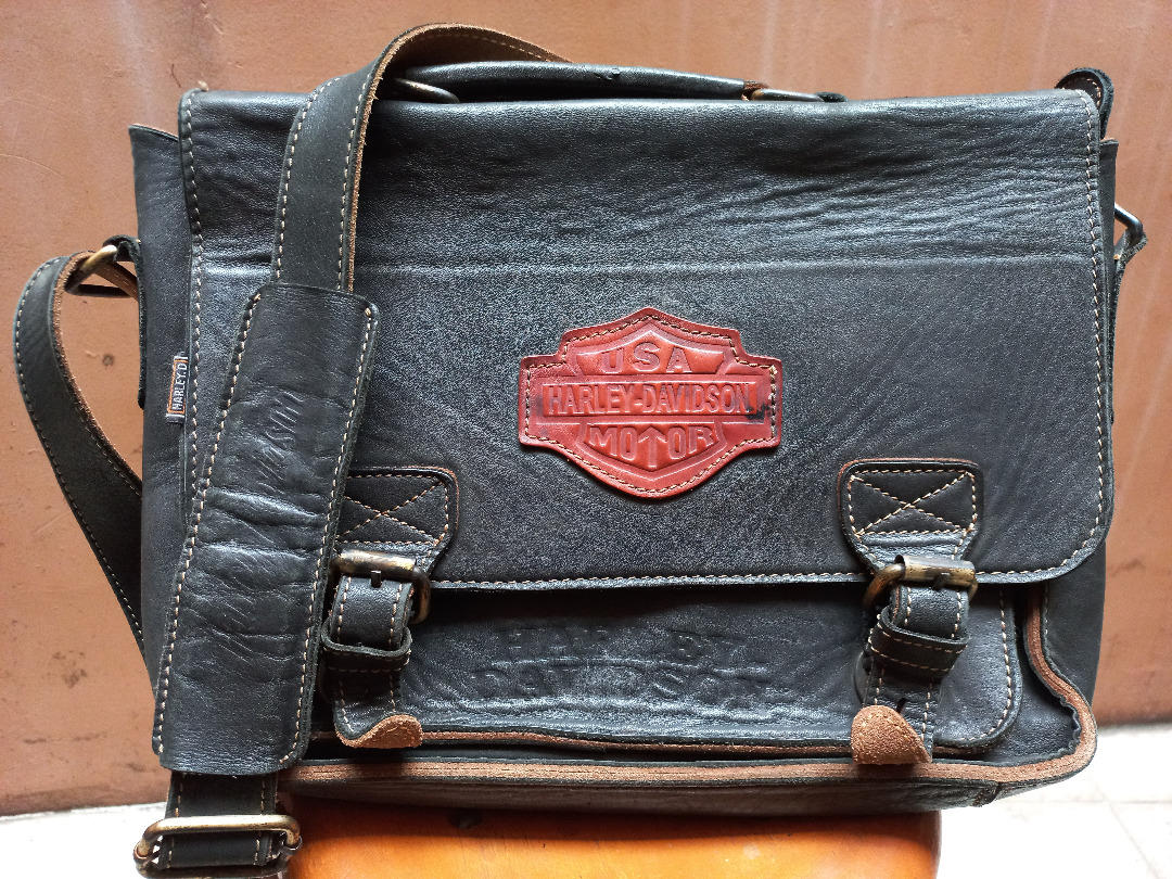 Harley Davidson branded Leather Messenger Bag Barang Mewah Tas