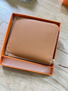 French high-end Hermes Hermes medieval second-hand milk tea brown leather  notepad set passport cover - Shop Mr.Travel Genius Antique shop Passport  Holders & Cases - Pinkoi