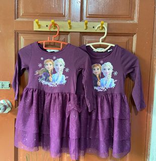 (Category: ) located in . Submitted by clearwardrobe94 (Listing ID 1263378739, Image 1). Description: .