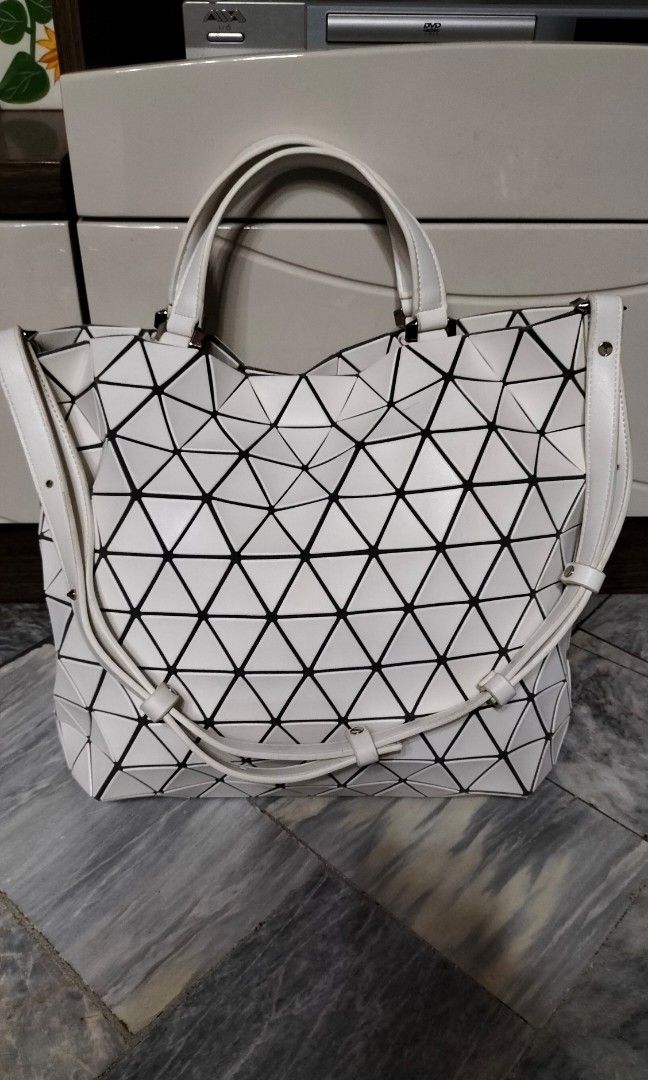 Bao Bao Issey Miyake 💯Original, Luxury, Bags & Wallets on Carousell