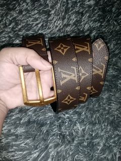 Louis Vuitton Black belt w/ brass buckle 24k size 38-40"