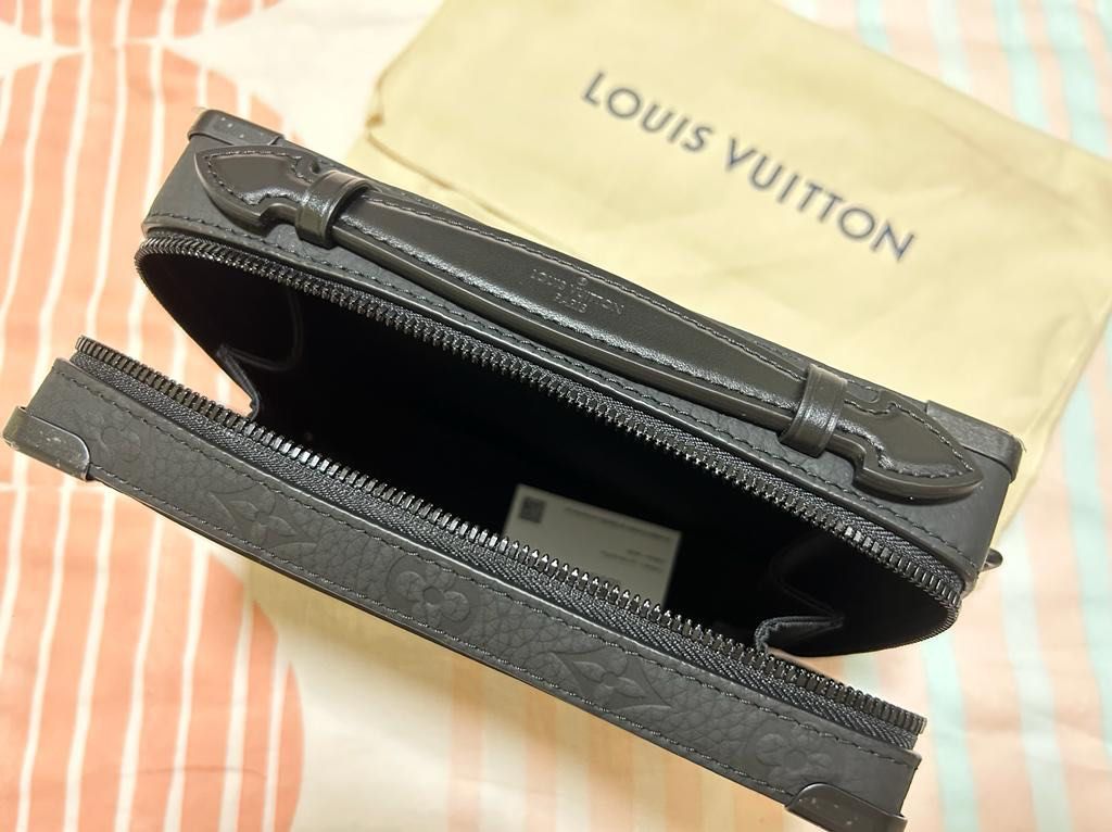 universomoviefw on X: Handle Soft Trunk, a Louis Vuitton shoulder bag    / X