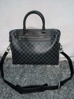 Louis Vuitton Black Monogram Shadow Leather Duo Messenger Bag - Handbag | Pre-owned & Certified | used Second Hand | Unisex