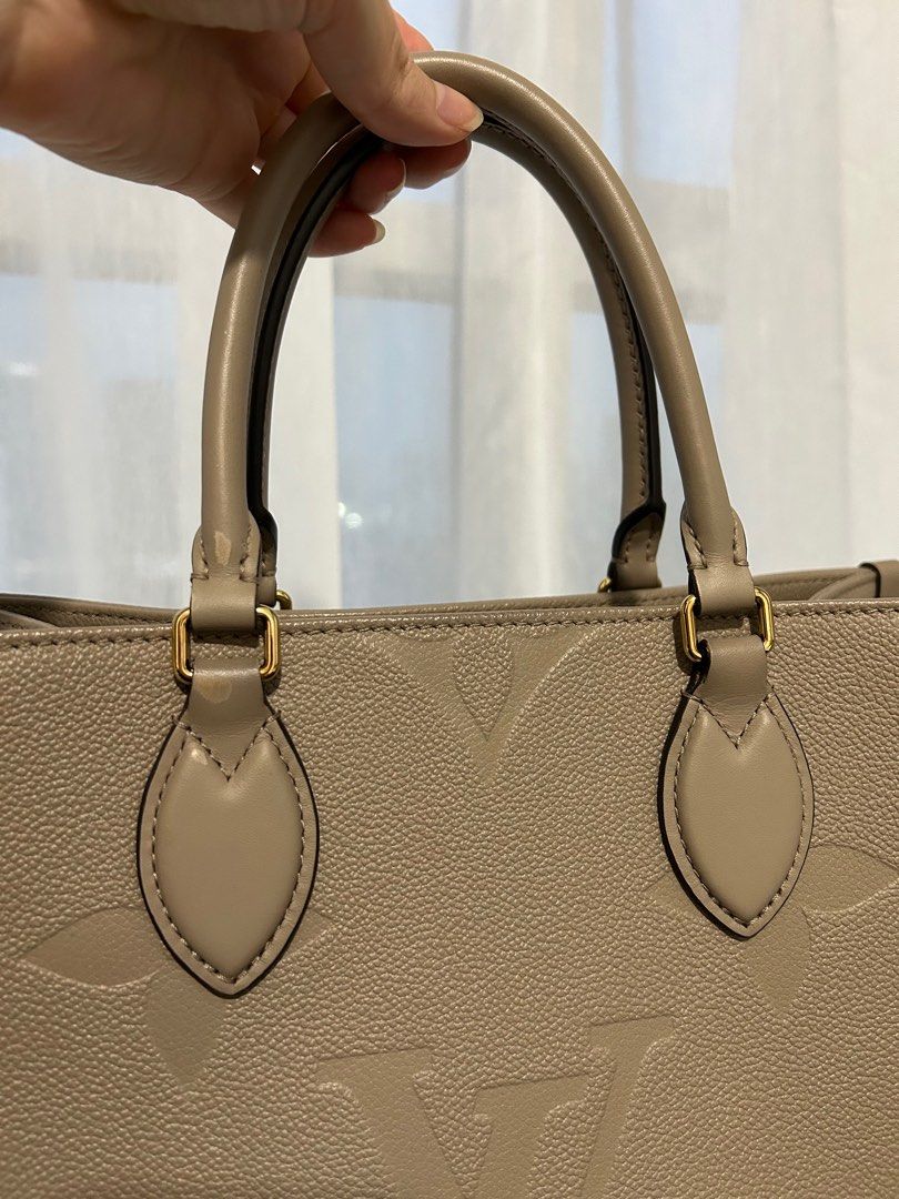 Louis Vuitton - Onthego mm - Monogram Leather - Tourterelle / Crème - Women - Handbag - Luxury