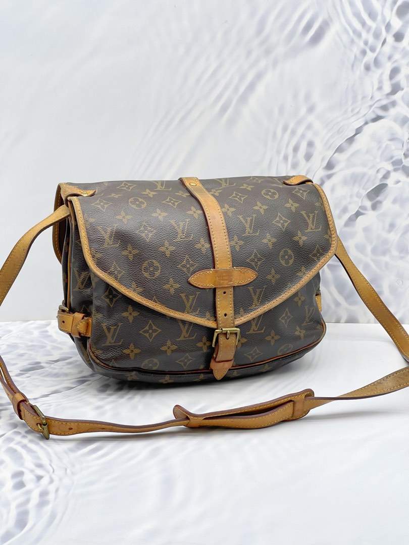 LOUIS VUITTON SAUMUR 30 MONOGRAM CANVAS SHOULDER CROSSBODY BAG