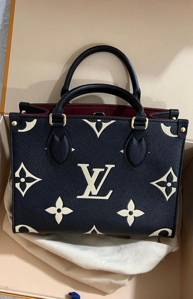Small black louis vuitton crossbody hotsell