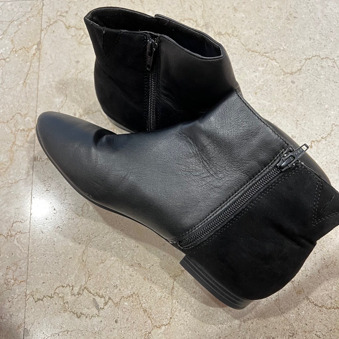 Marks & Spencer Leather Boots, Fesyen Wanita, Sepatu di Carousell