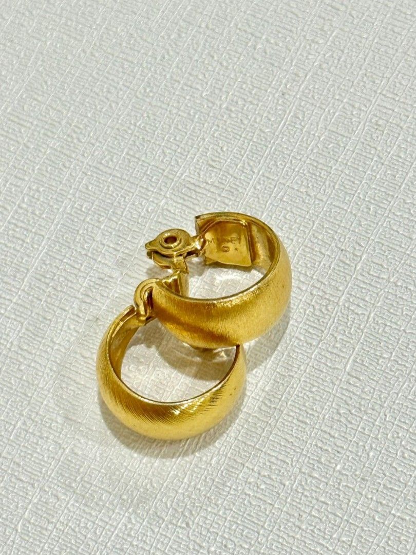 MONET GOLD EARRINGS Women s Fashion Jewelry Organisers