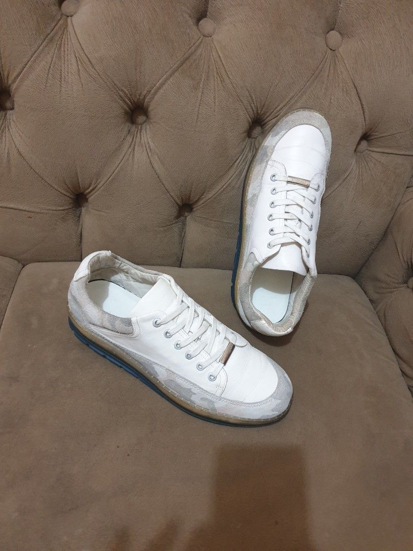 Mulus thentic sepatu .sneakers dior size 43 fit 41 Fesyen Pria