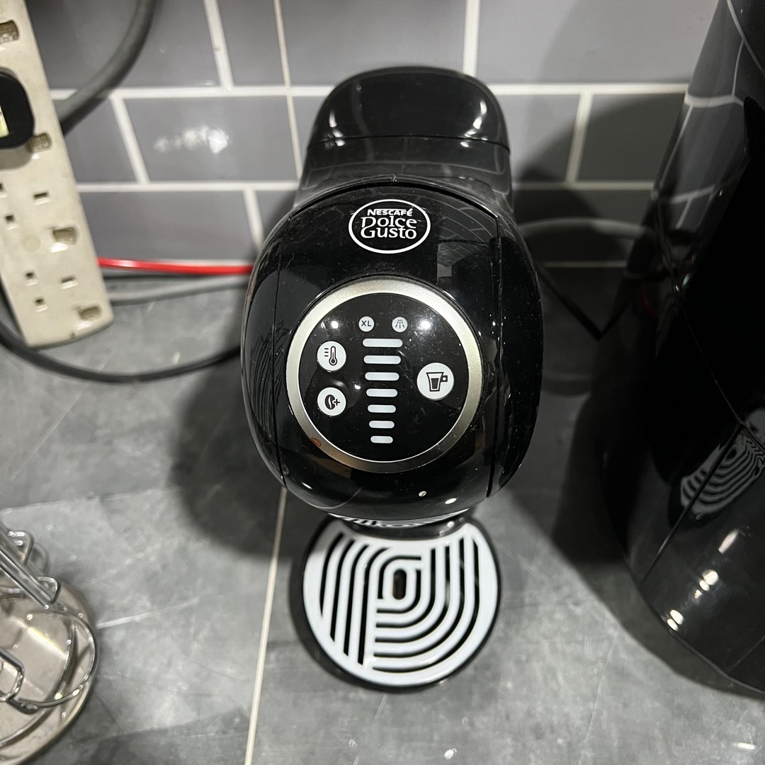 Nescafe Dolce Gusto Genio S Plus Coffee Machine, TV & Home Appliances,  Kitchen Appliances, Coffee Machines & Makers on Carousell