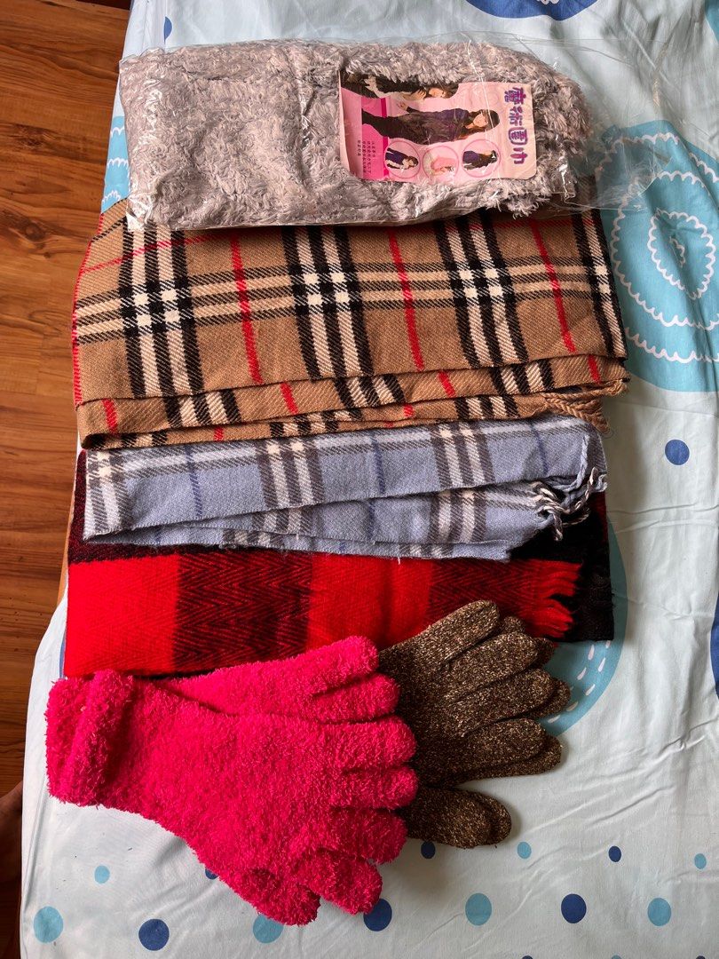 Burberry scarf and glove set sales