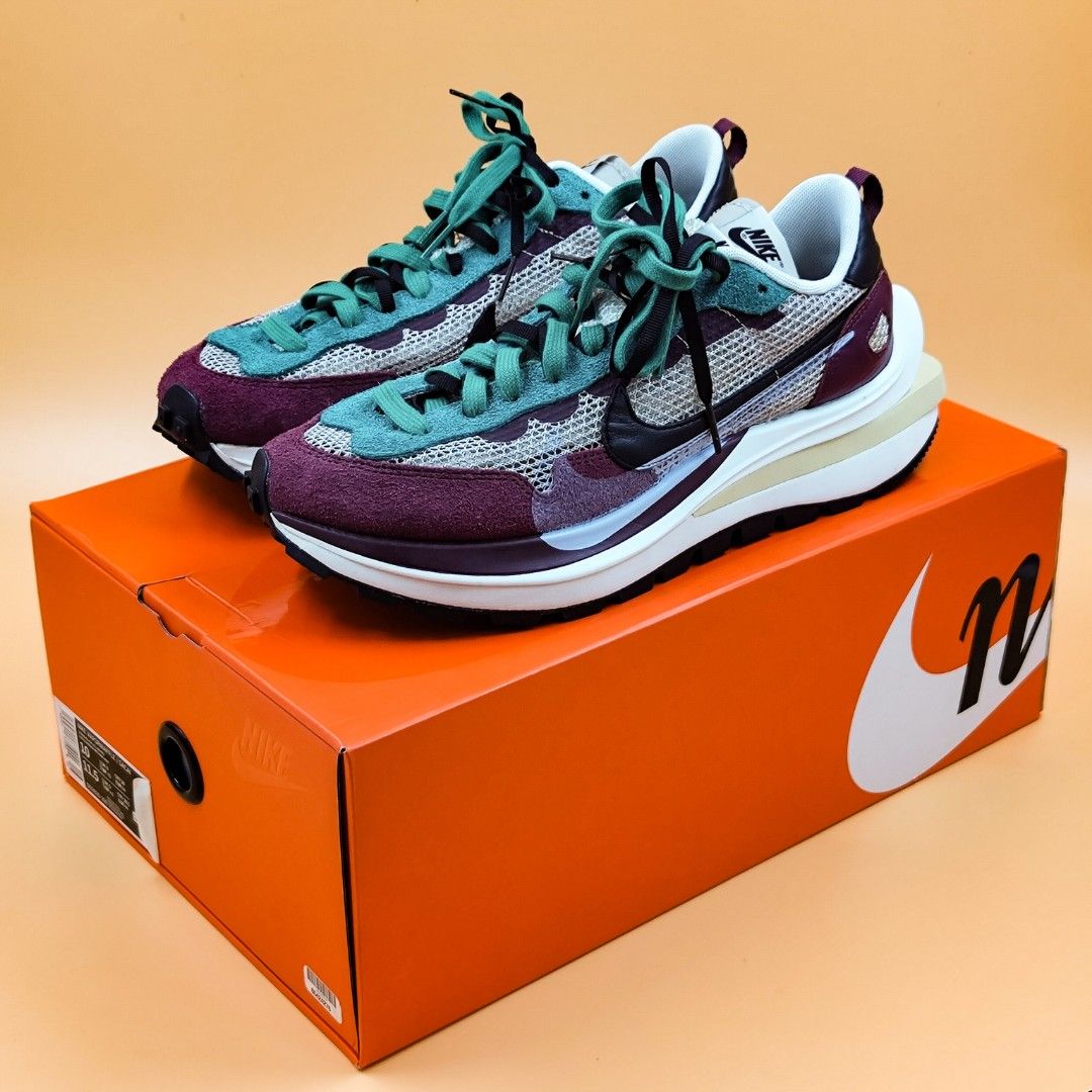 vaporwaffle villain red