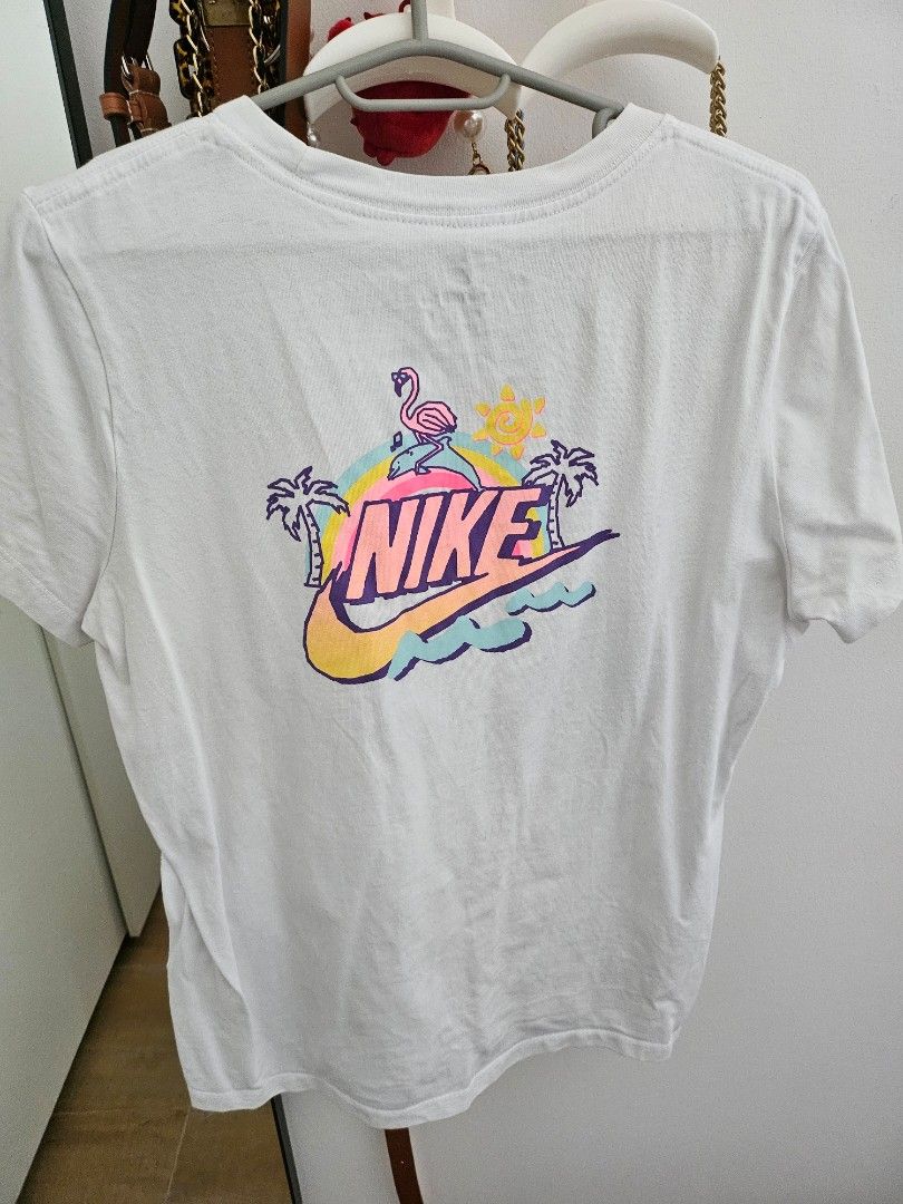 Nike Women s Tee White Flamingo XL Women s Fashion Tops