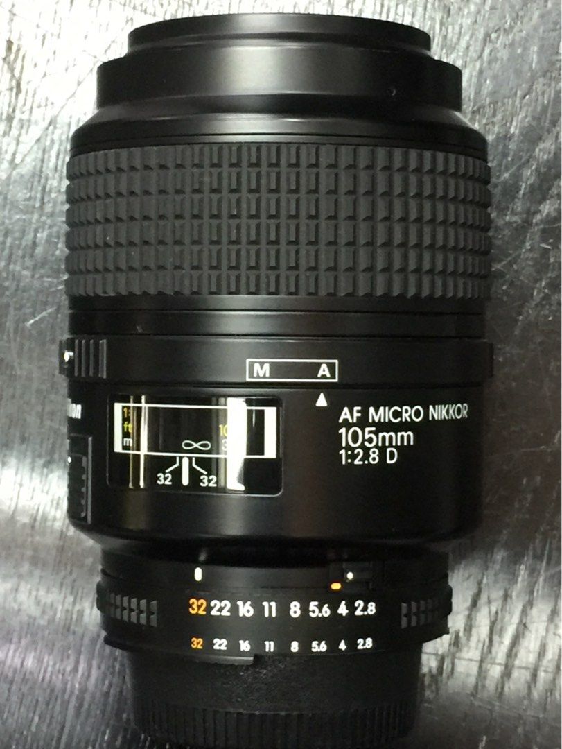 Nikon AF 105mm F2.8D Micro