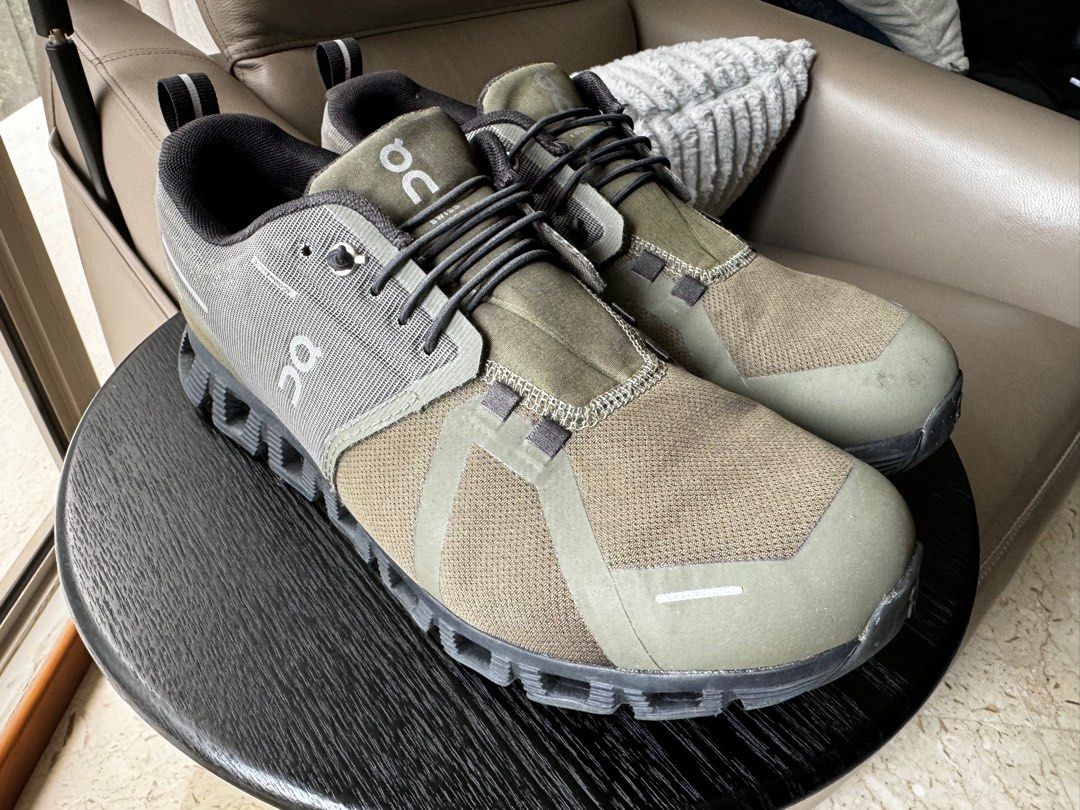 ON cloud 5 waterproof US8.5 Luxury Sneakers Footwear on Carousell