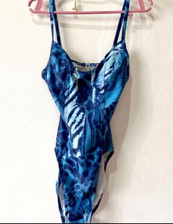 (Category: ) located in . Submitted by preloved_chae (Listing ID 1263464094, Image 1). Description: .