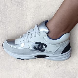Chanel 37 sneaker blue white 2018 US 6.5 JP 23.5cm Women shoes Disinfected