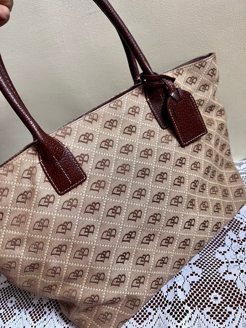 Dooney & bourke sydney signature satchel on sale