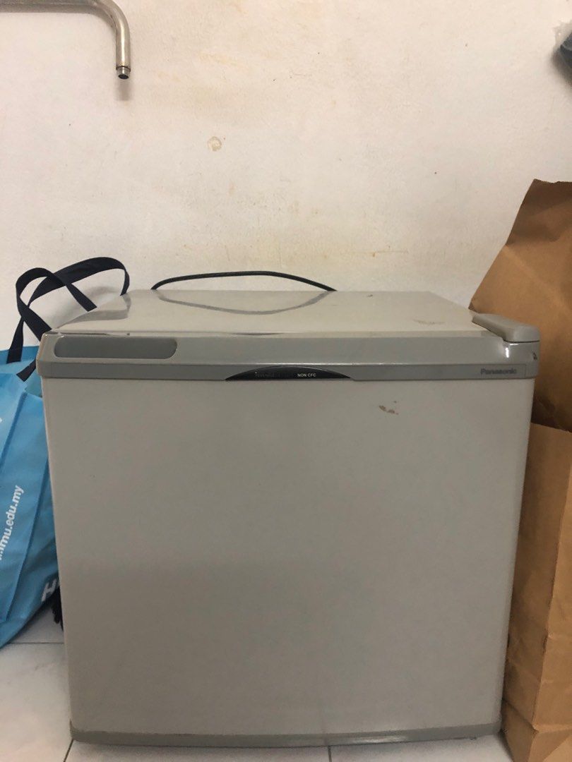 Panasonic NRAE51SH Fridge Mini Bar 50L, TV & Home Appliances, Kitchen Appliances, Refrigerators