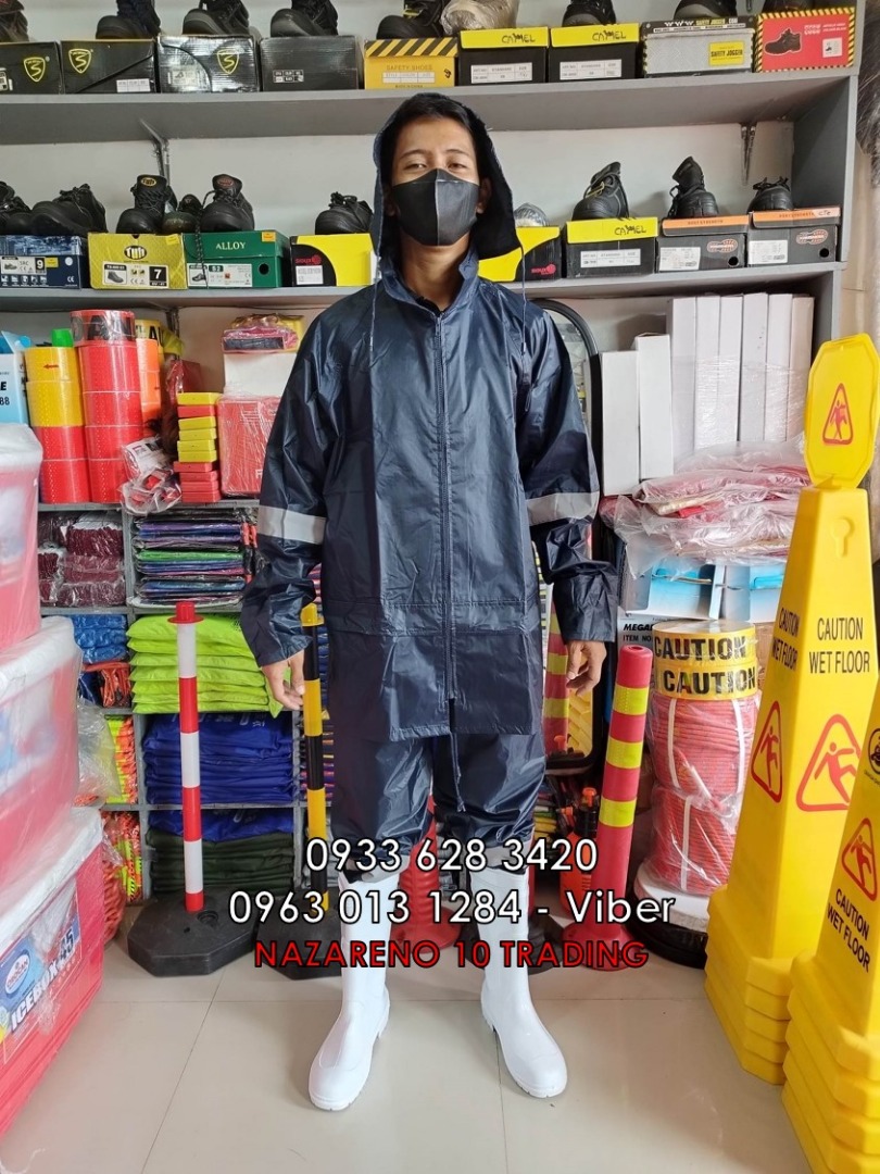 Raincoat Hunter Heavy Duty, Looking For on Carousell